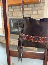 Load image into Gallery viewer, Large Crossbody Genuine Leather Bag
