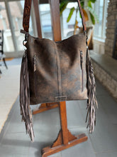 Load image into Gallery viewer, Large Crossbody Genuine Leather Bag

