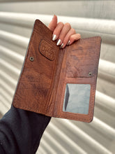 Load image into Gallery viewer, Hand Tooled Genuine Leather Floral Wallet
